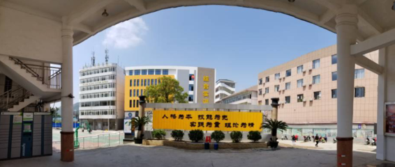 廣西桂林商貿(mào)旅游技工學校 深化計算機房維護服務(wù)，保障優(yōu)質(zhì)教學實踐平臺
